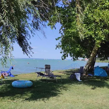 Onebeach Apartman *